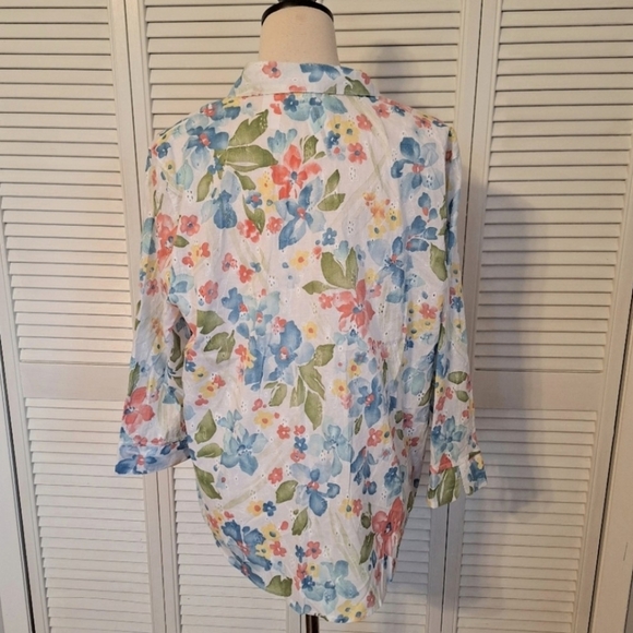 Alfred dunner floral eyelet cotton button down top sz 14 - Picture 2 of 8